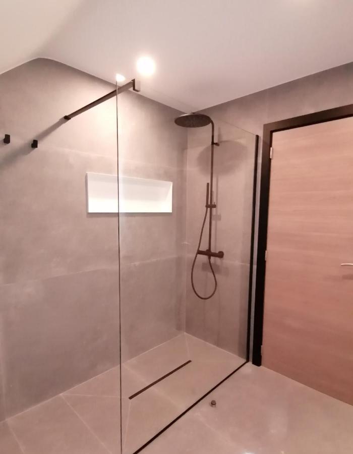 Le Clos Du Montys Louveigné Extérieur photo