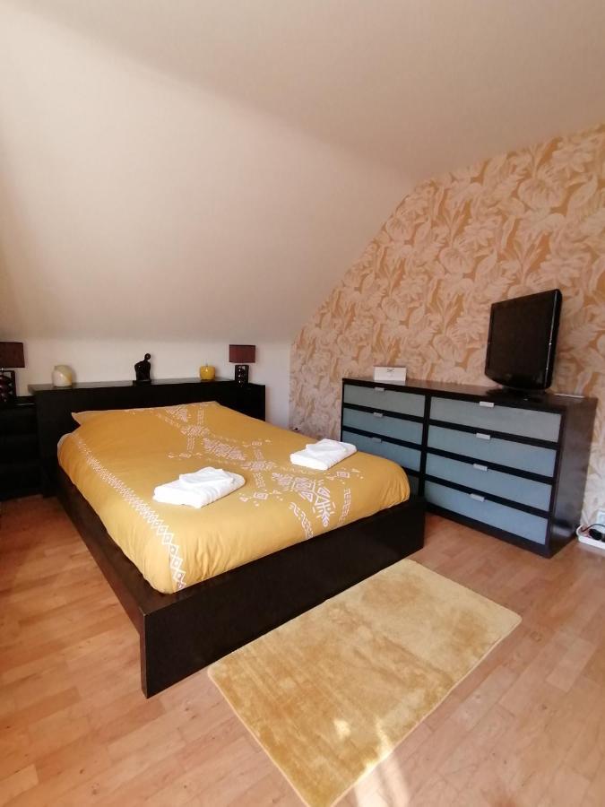 Le Clos Du Montys Louveigné Extérieur photo